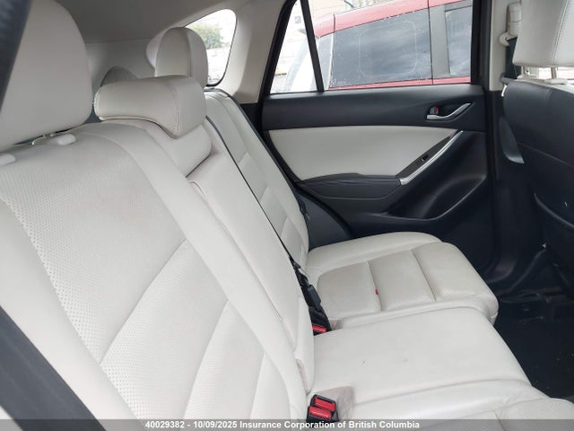 JM3KE4DY2G0731788 Mazda py