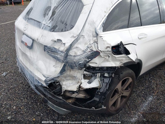 WDC0G4KB3HF224657 Mercedes-Benz m274