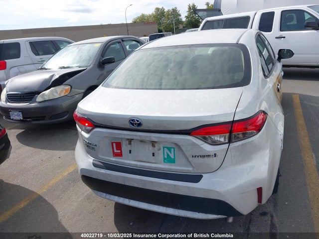 40022719 :رقم المزاد ، JTDBAMDE6NJ039227 vin ، 2022 Toyota Corolla مزاد بيع