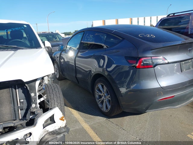Tesla Model Y 2023 7SAYGDEEXPF773471 Image 3