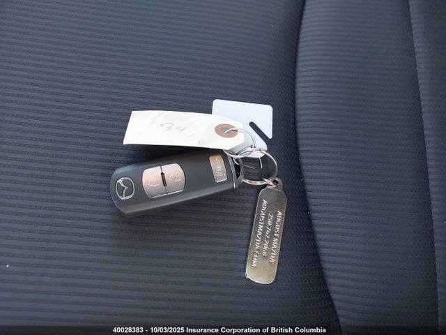 JM1DKFC75J0332217 Mazda pe