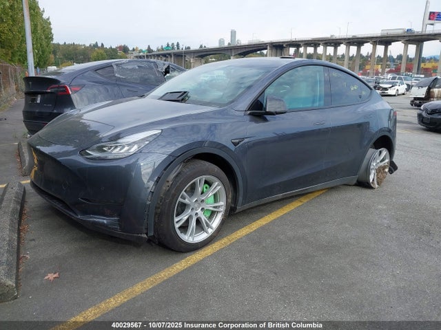 Tesla 2022 2022 7SAYGDEE1NF506006 Image 2