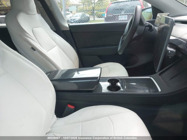 Tesla 2022 2022 7SAYGDEE1NF506006 Image 5