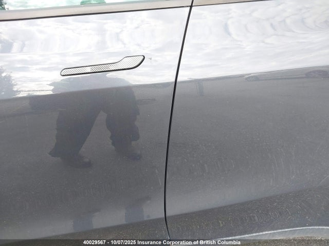 Tesla 2022 2022 7SAYGDEE1NF506006 Image 9