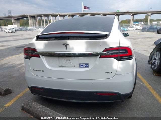 5YJXCBE26HF077237 Tesla MODEL X
