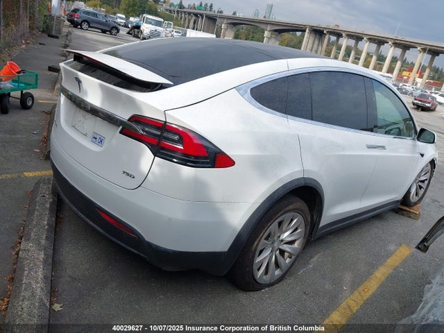 5YJXCBE26HF077237 Tesla MODEL X