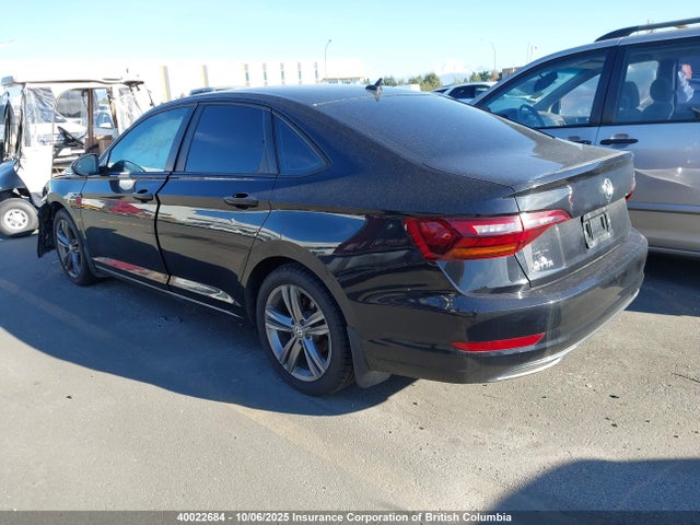 3VWE57BU2KM067602 Volkswagen 1.8 tsi