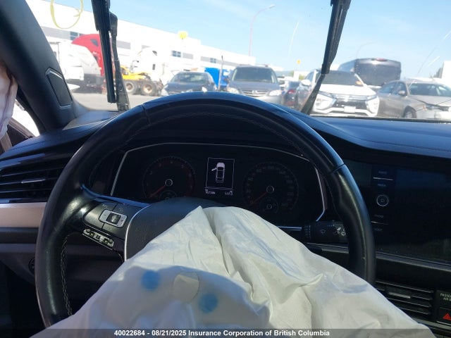 3VWE57BU2KM067602 Volkswagen 1.8 tsi