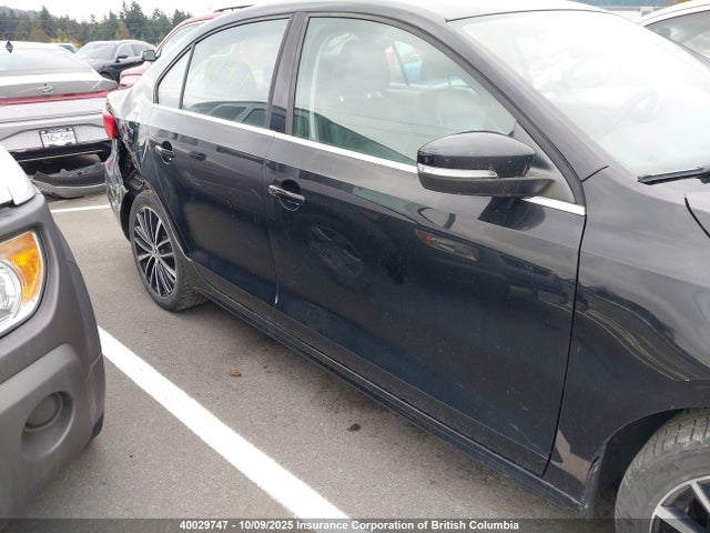 3VWG07AJ3EM413174 Volkswagen 2014