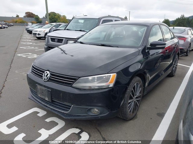 3VWG07AJ3EM413174 Volkswagen 2014