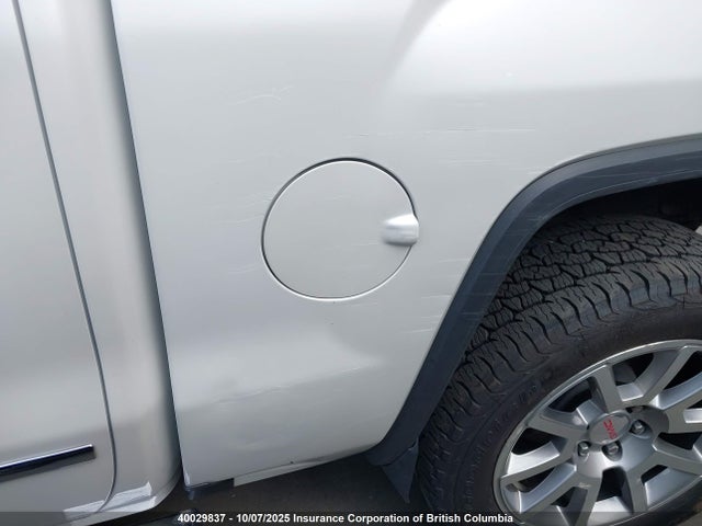 GMC l83 -spark ignited direct injection, variable valve timing, afm, e85 max, alum 2018 3GTU2PEC3JG352185 Image 20