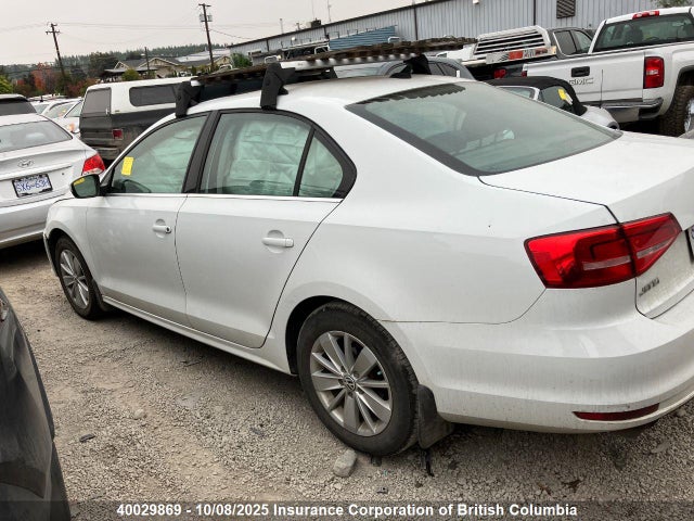 3VW2K7AJ2FM304260 Volkswagen 2015