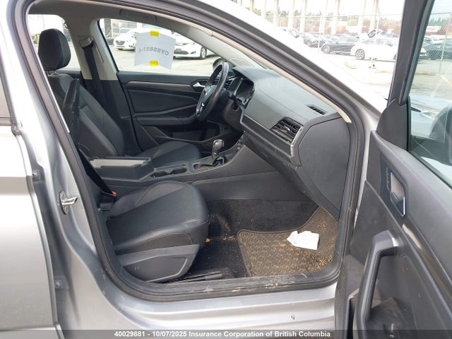 3VWE57BU2KM265449 Volkswagen 1.8 tsi