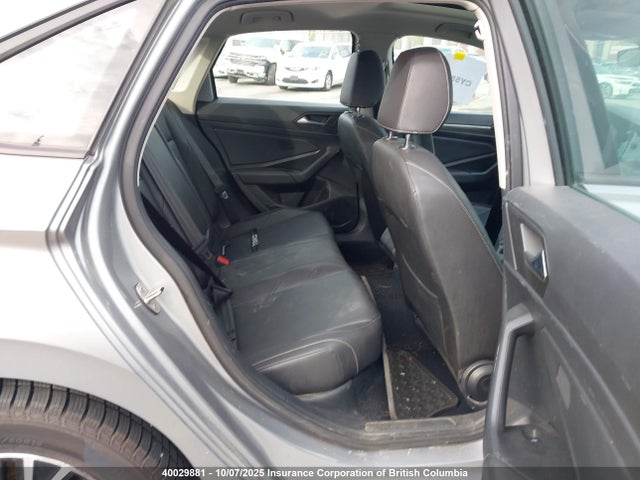 3VWE57BU2KM265449 Volkswagen 1.8 tsi