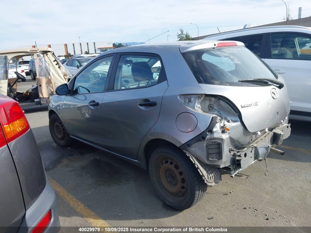 2013 Mazda Mazda2 მანქანა იყიდება აუქციონზე, vin: JM1DE1KY4D0164675, აუქციონის ნომერი: 40029979