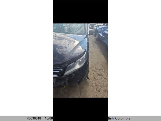 WVGJV7AX7FW546581 Volkswagen 2015