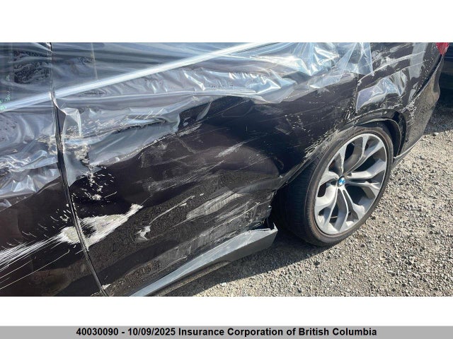 5UXKR0C58E0K44572 BMW X5
