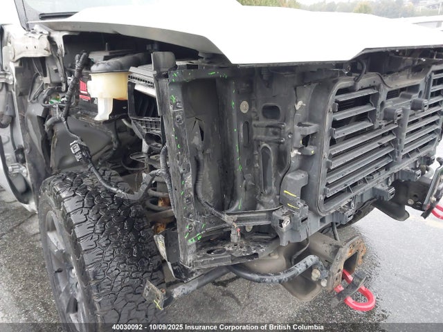 3GCUKSEJXJG187334 Chevrolet l86 - sidi: spark ignited direct injection, vvt: variable valve timing, afm, e85 max, alum