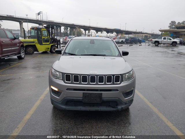 3C4NJCABXJT318992 Jeep 2018