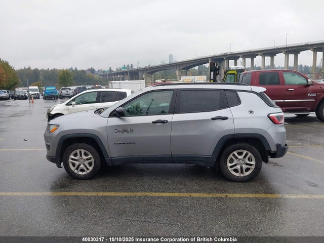 3C4NJCABXJT318992 Jeep 2018
