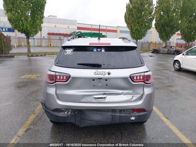 3C4NJCABXJT318992 Jeep 2018