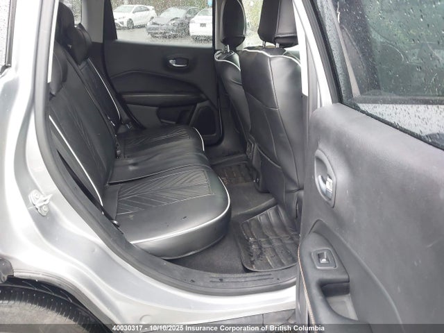 3C4NJCABXJT318992 Jeep 2018