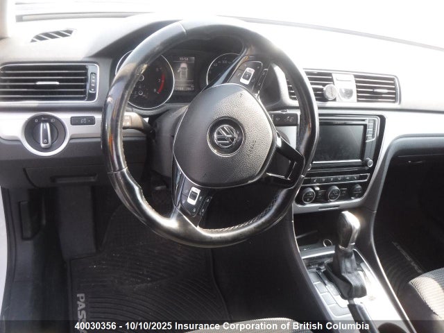 Volkswagen tsi 2017 1VWAT7A3XHC041711 Image 13