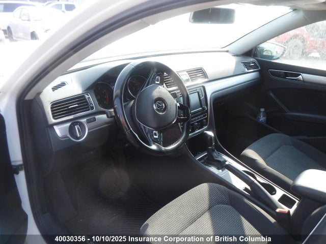 Volkswagen tsi 2017 1VWAT7A3XHC041711 Image 8