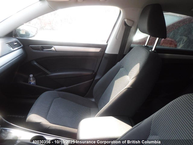 Volkswagen tsi 2017 1VWAT7A3XHC041711 Image 9