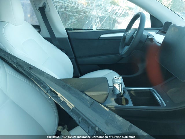 Tesla Model Y 2023 7SAYGDEE0PF776864 Image 5