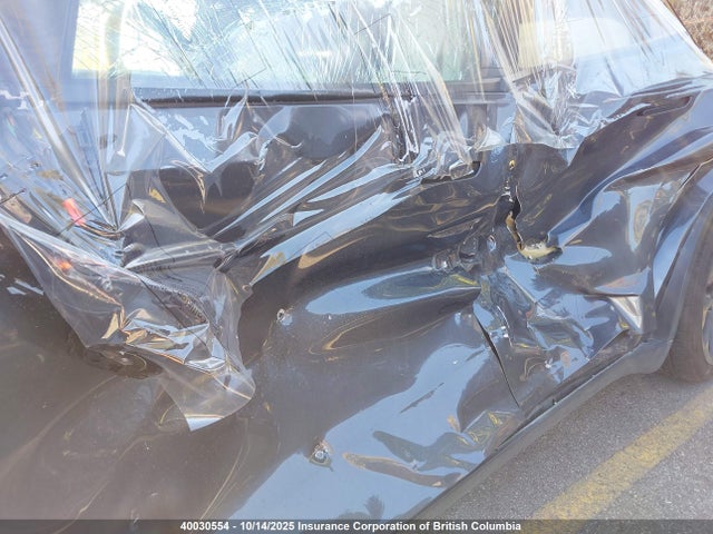 Tesla Model Y 2023 7SAYGDEE0PF776864 Image 6