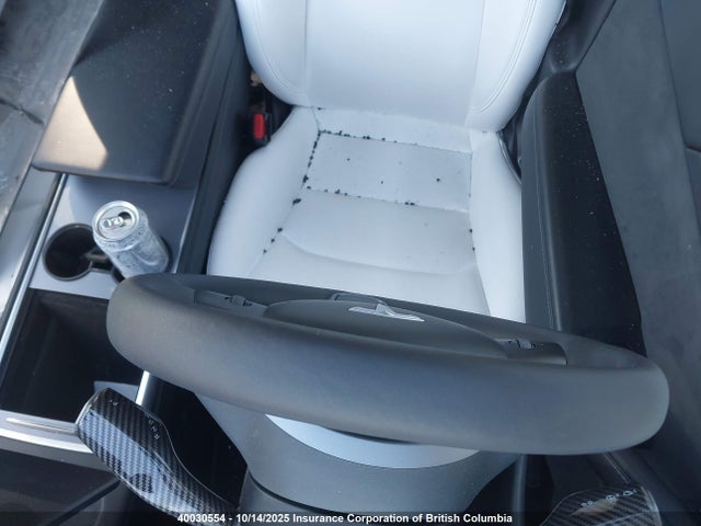 Tesla Model Y 2023 7SAYGDEE0PF776864 Image 7