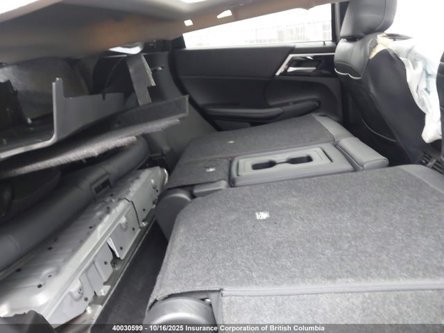 Mitsubishi Outlander 2025 JA4T5VA96SZ607960 Image 8