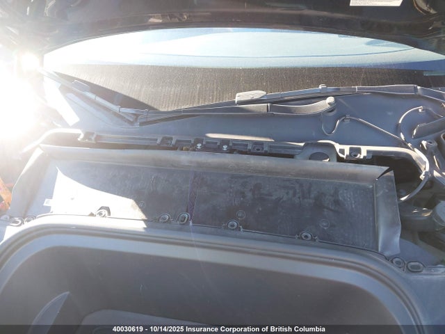 Tesla Model Y 2022 7SAYGDEE3NF573237 Image 10