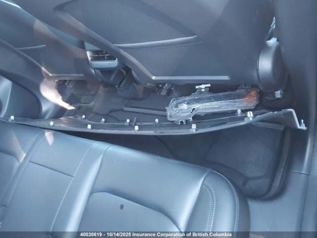 Tesla Model Y 2022 7SAYGDEE3NF573237 Image 12