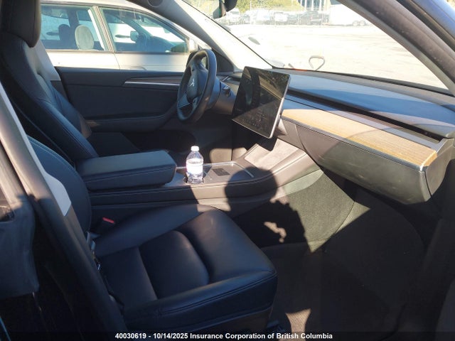 Tesla Model Y 2022 7SAYGDEE3NF573237 Image 5