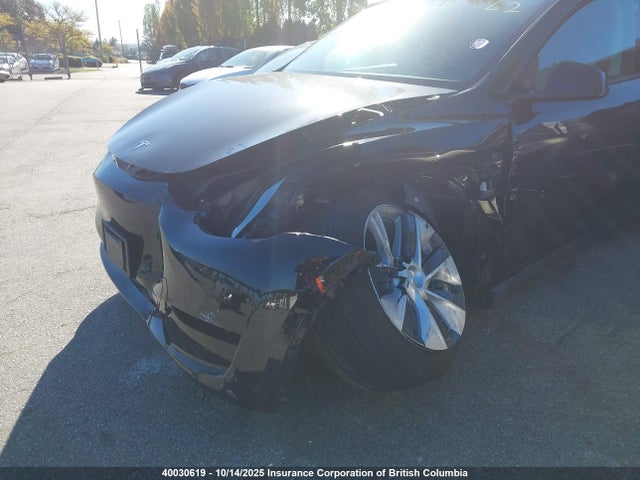 Tesla Model Y 2022 7SAYGDEE3NF573237 Image 6