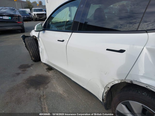 7SAYGDEE3PF780844 Tesla Model Y
