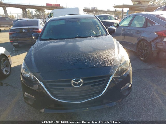 3MZBM1U74FM139979 Mazda pe