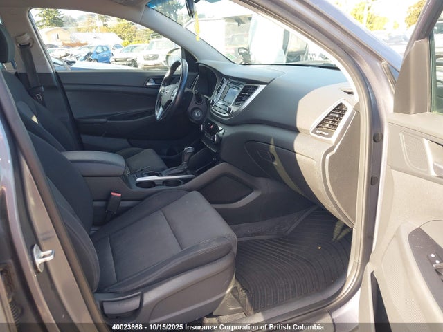 Hyundai 2016 2016 KM8J3CA42GU196732 Image 5