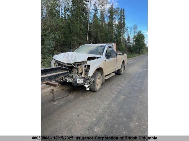 Ford 2021 2021 1FTBF2B61MED84075 Image 2