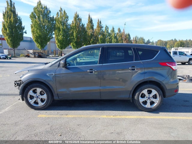 1FMCU9G91FUB99387 Ford 2015