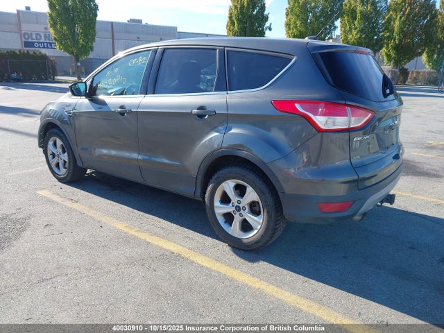 1FMCU9G91FUB99387 Ford 2015