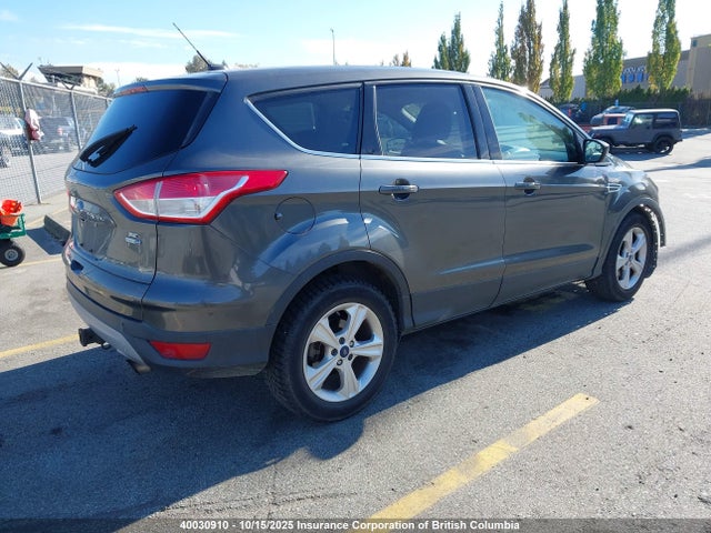1FMCU9G91FUB99387 Ford 2015