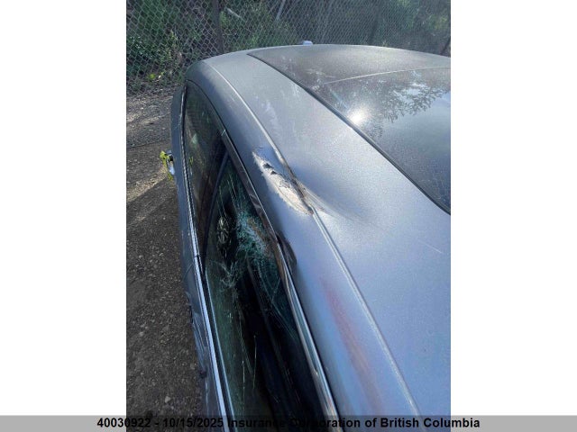 Chrysler 2016 2016 1C3CCCCG2GN193705 Image 9