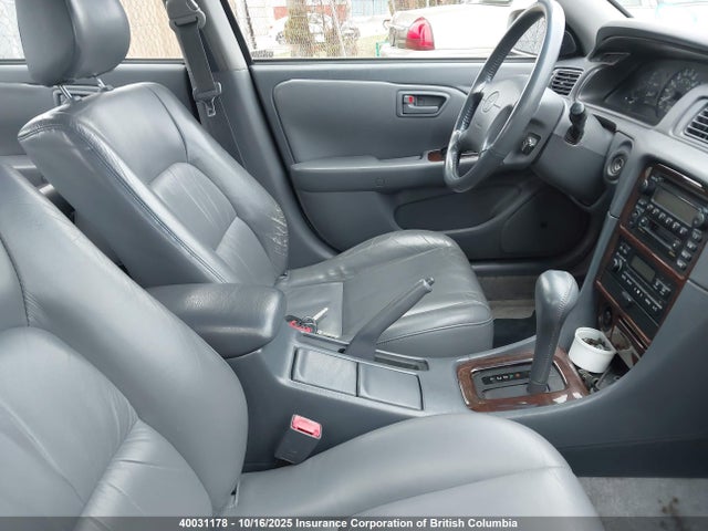 Продаж на аукціоні авто 2000 Toyota Camry, vin: JT2BF22K5Y0256592, номер лоту: 40031178