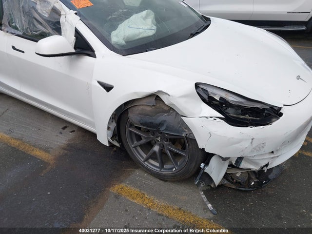 5YJ3E1EA4MF907735 Tesla MODEL 3