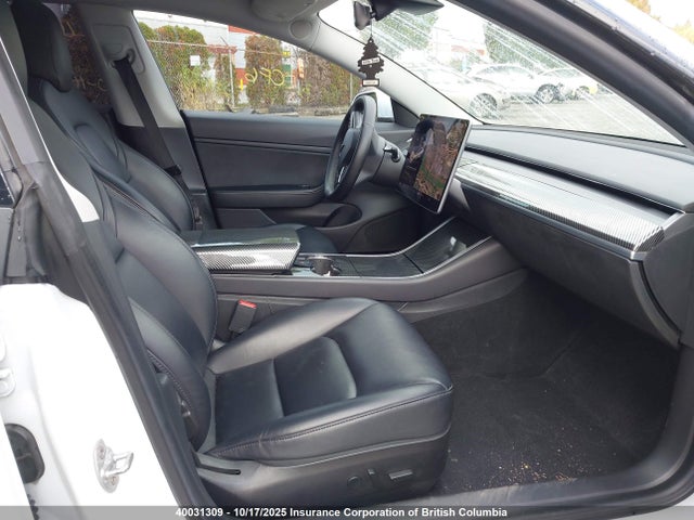 5YJ3E1EA6KF483133 Tesla MODEL 3