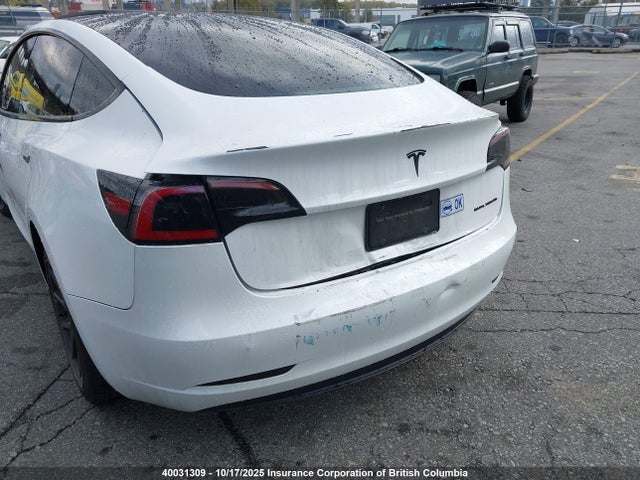 5YJ3E1EA6KF483133 Tesla MODEL 3