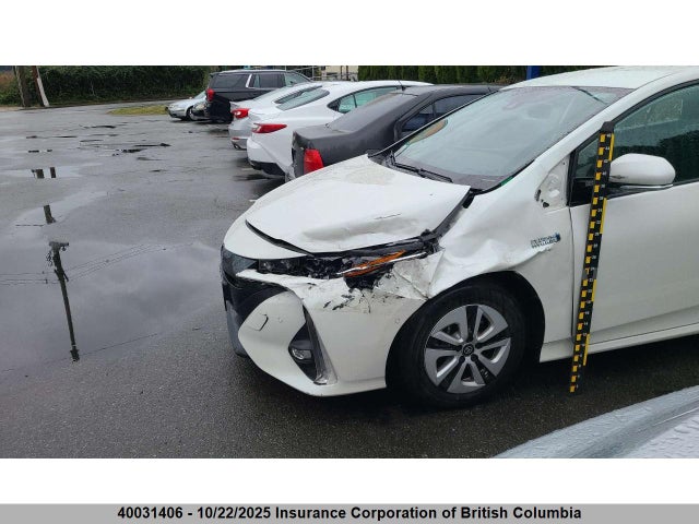 40031406 :رقم المزاد ، JTDKARFPXL3158590 vin ، 2020 Toyota Prius مزاد بيع